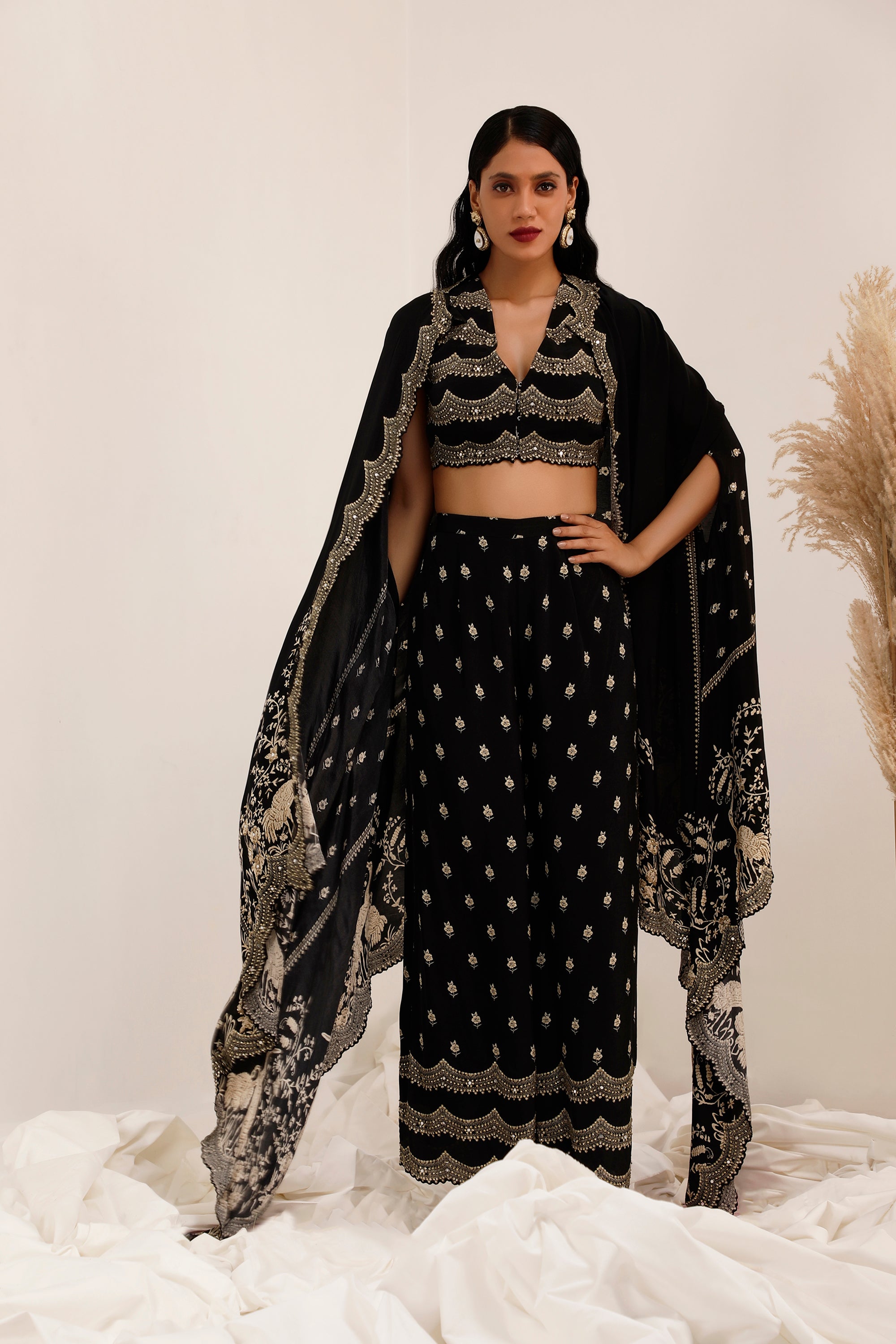GULSHAN - CAPE SET