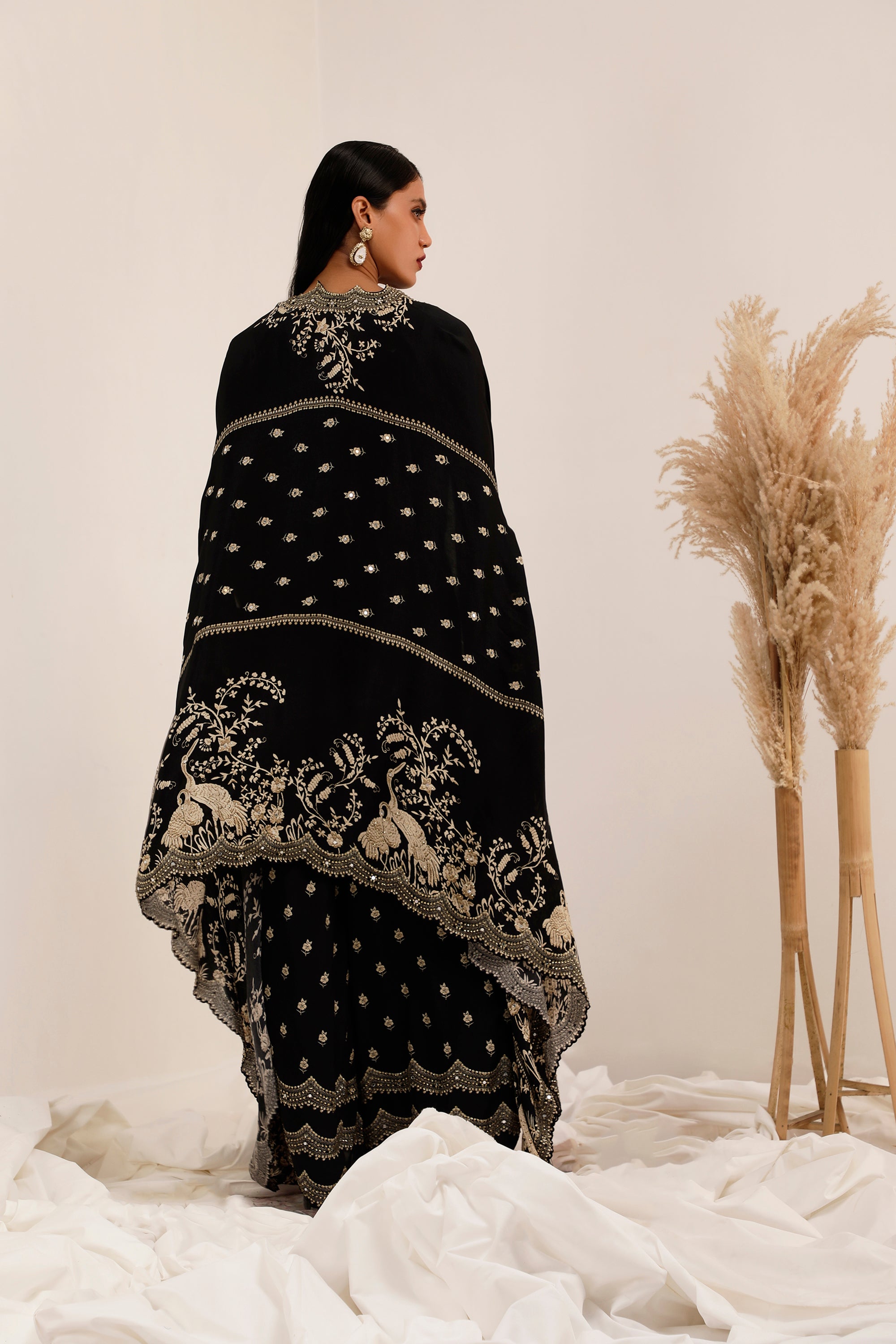 GULSHAN - CAPE SET