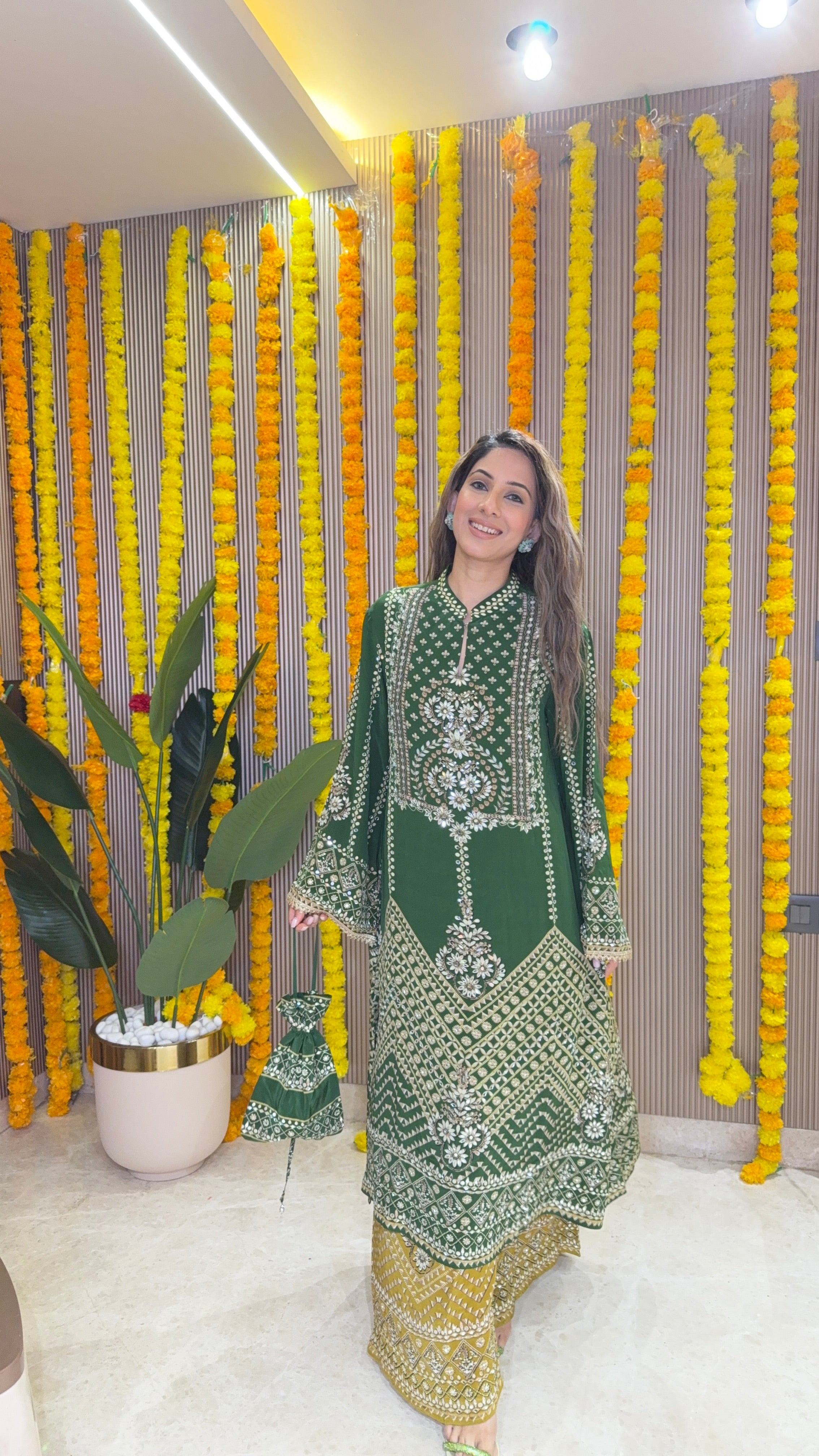 Son Chidhaiya Mustard -Green Kurta Set