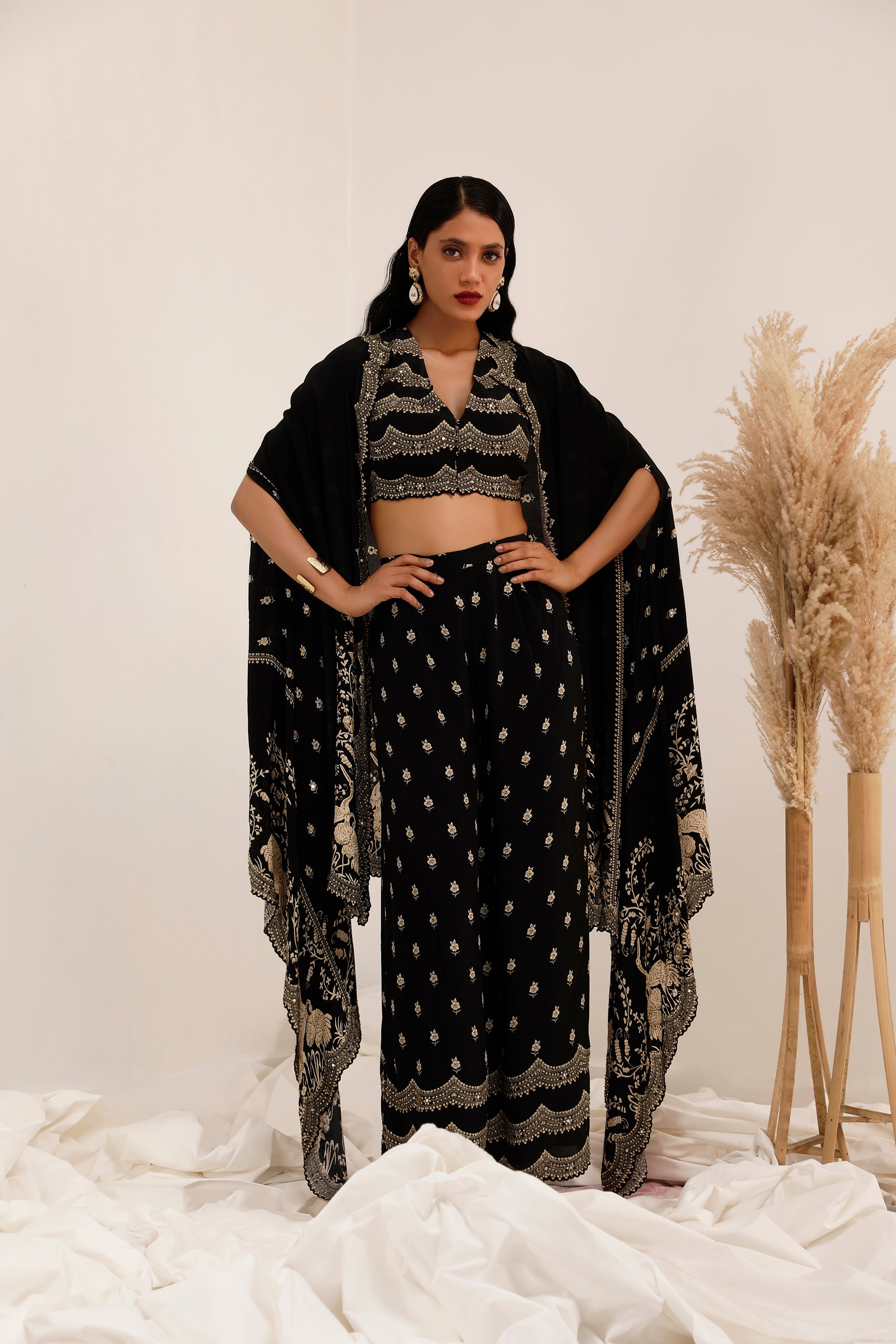 GULSHAN - CAPE SET