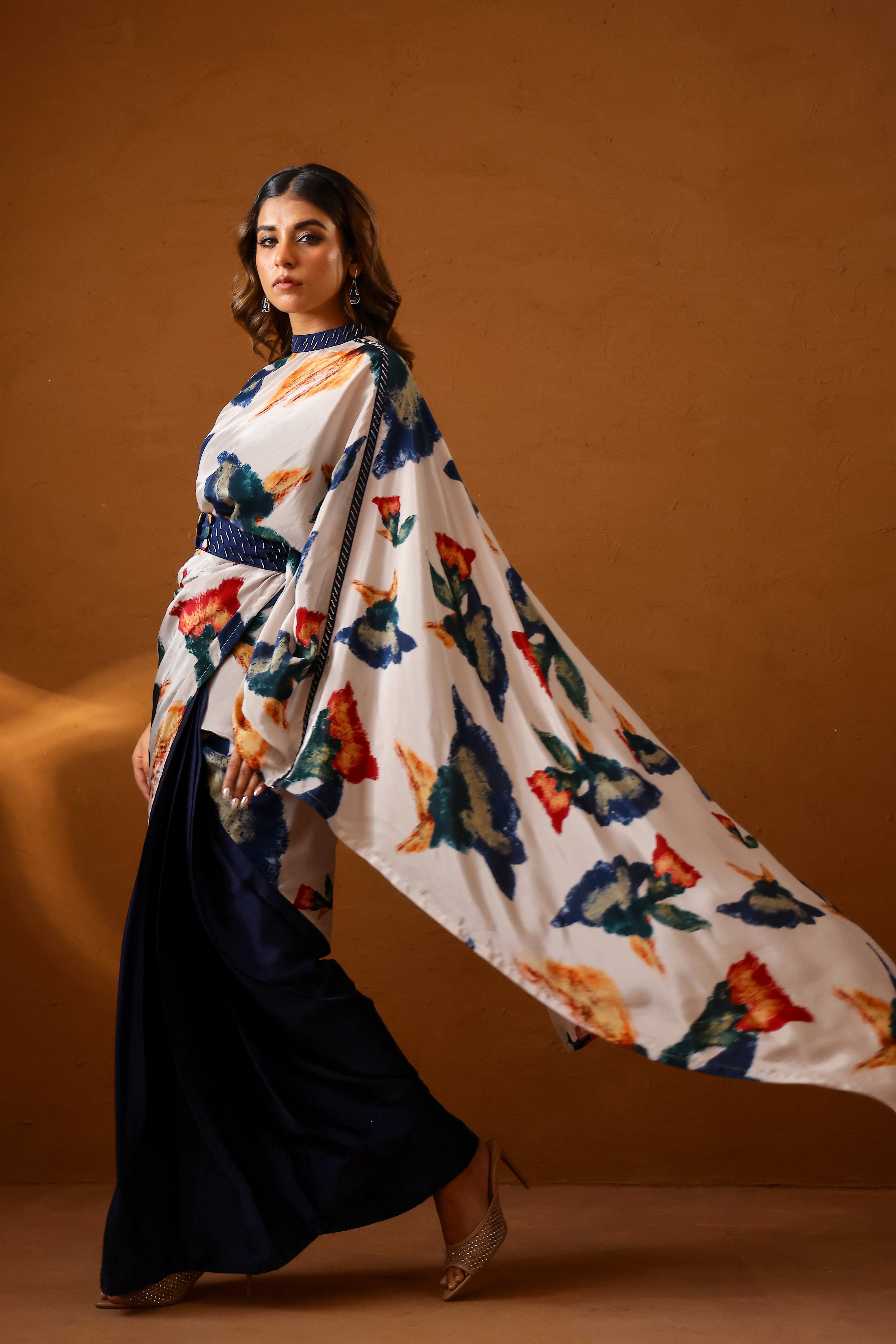 Pardesi collar pallu sari