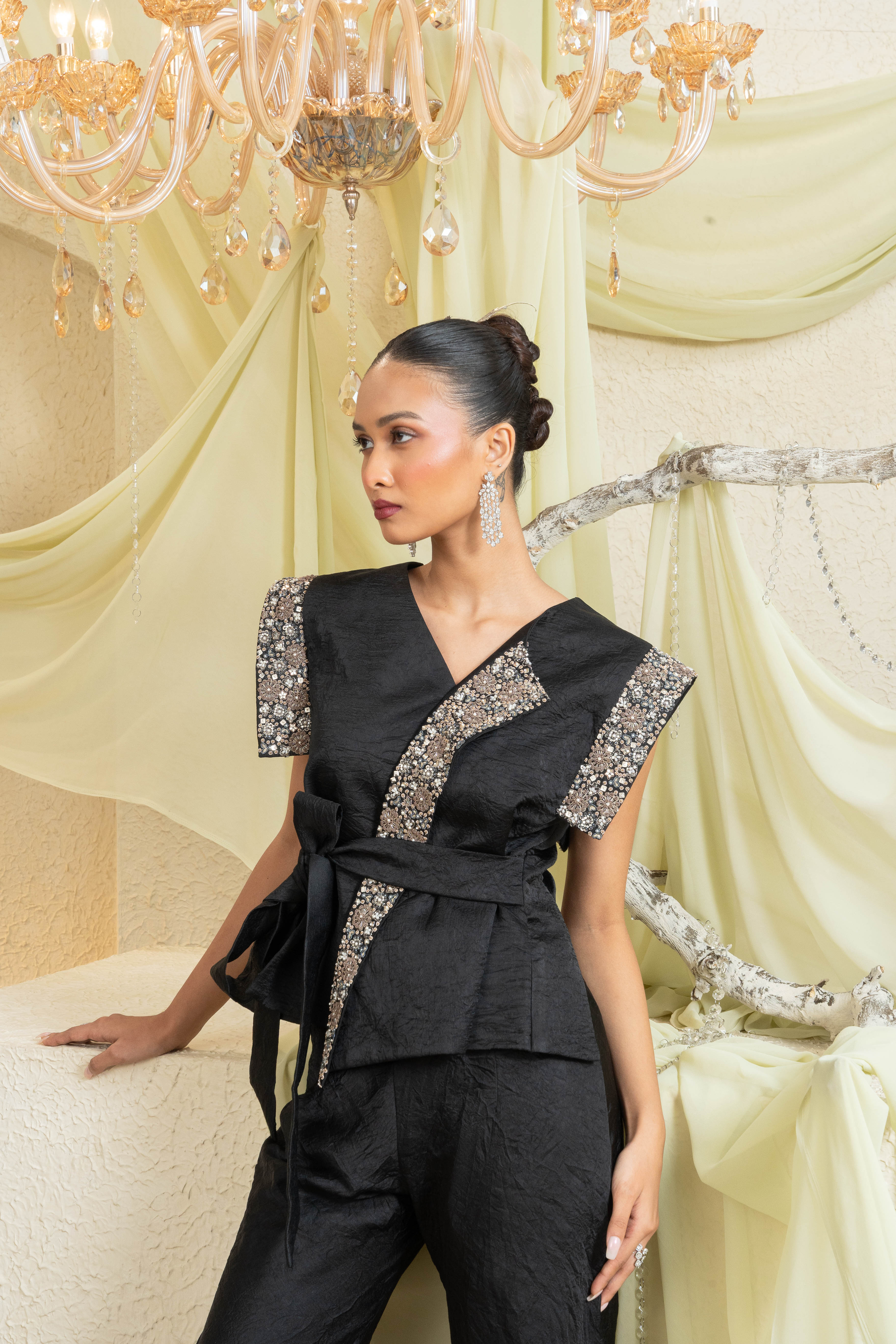 Fluid Black Drape Set