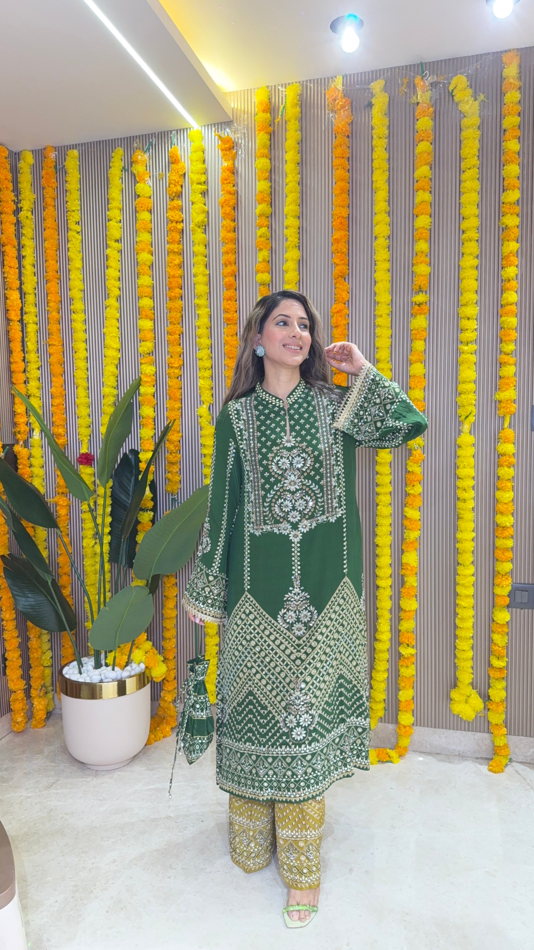 Son Chidhaiya Mustard -Green Kurta Set