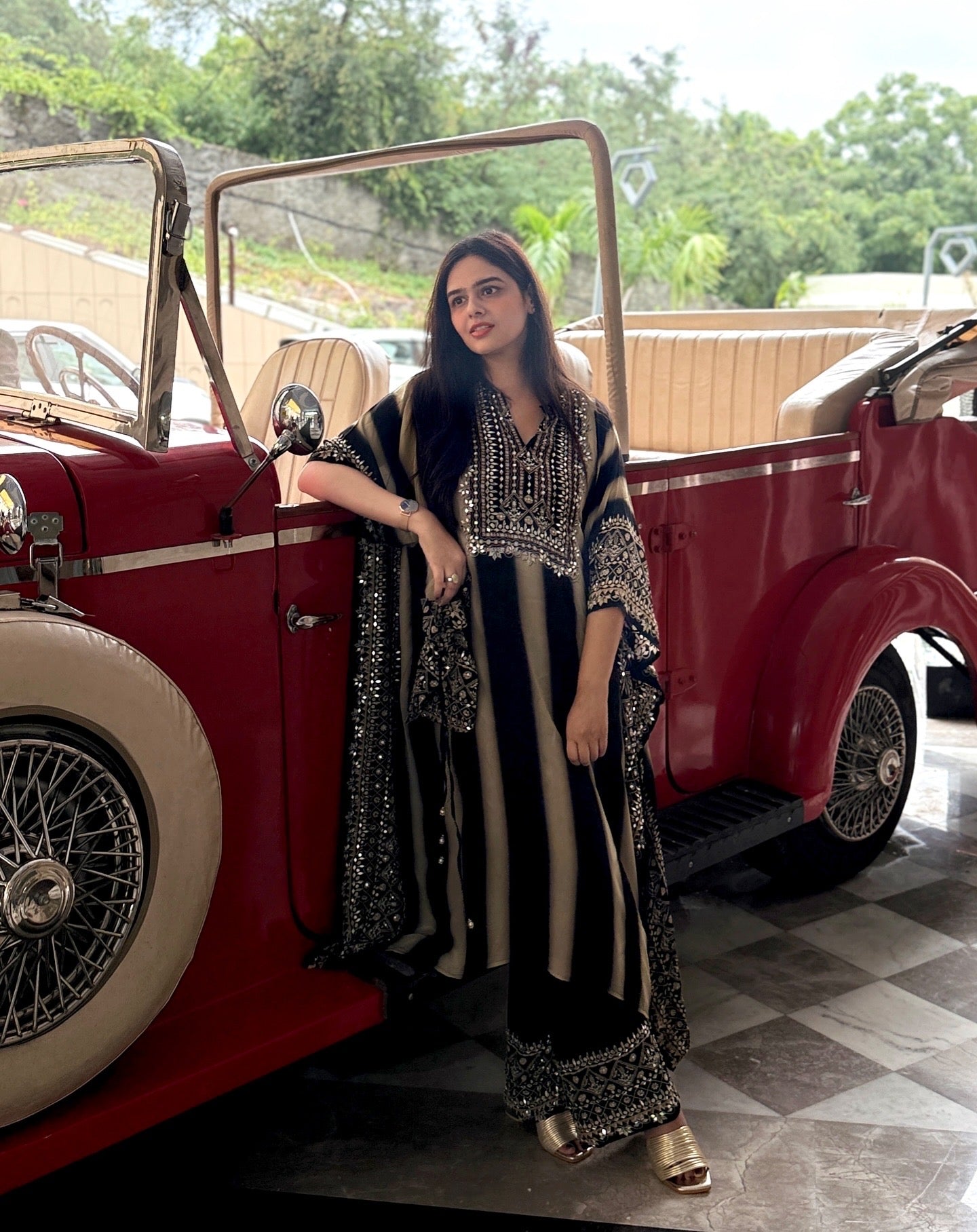 Aanchal Jain in Salma Sitara Black & Beige Kaftan Set