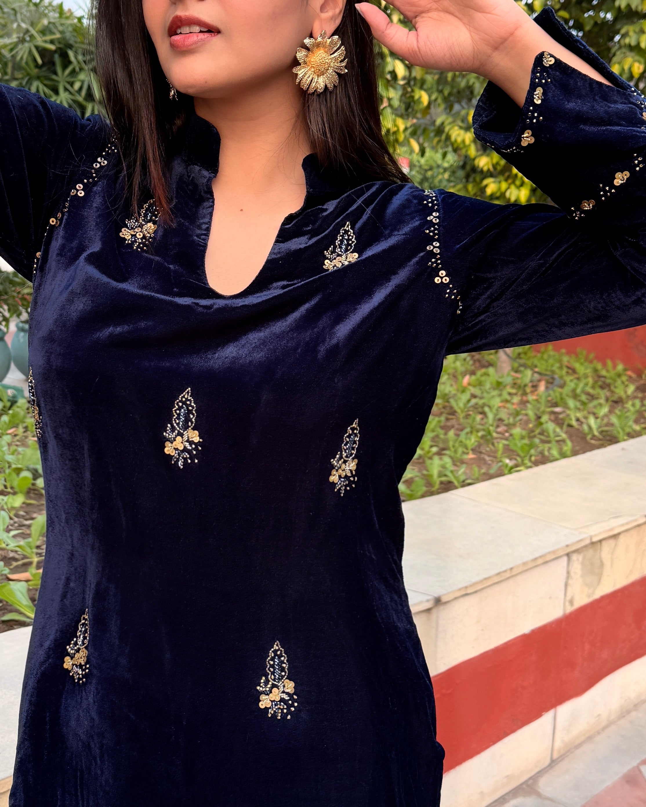 Shab Velvet Kurta with Brocade Pant Set