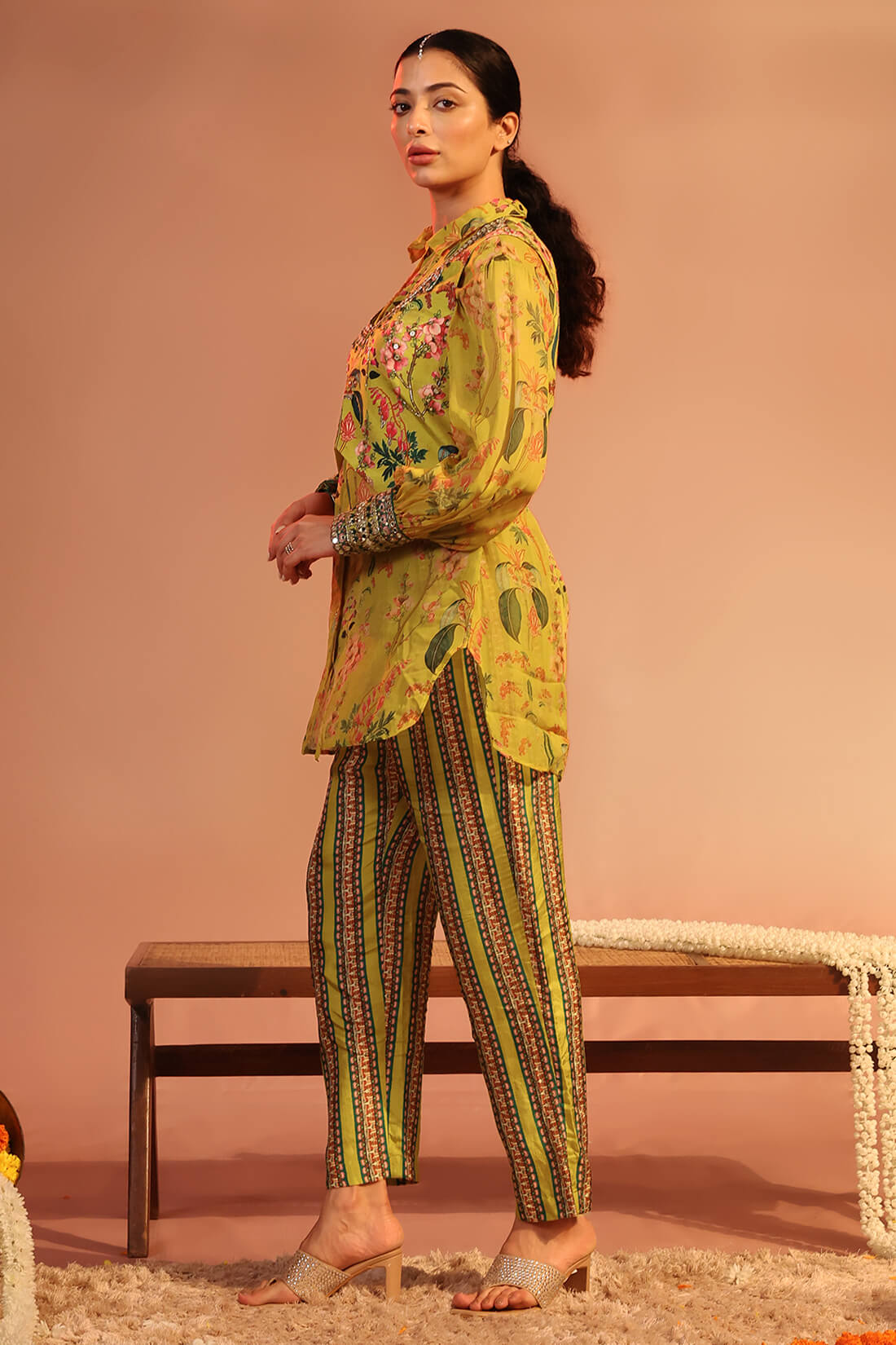 Tamaya Embroidered Kurta Set With Jacket