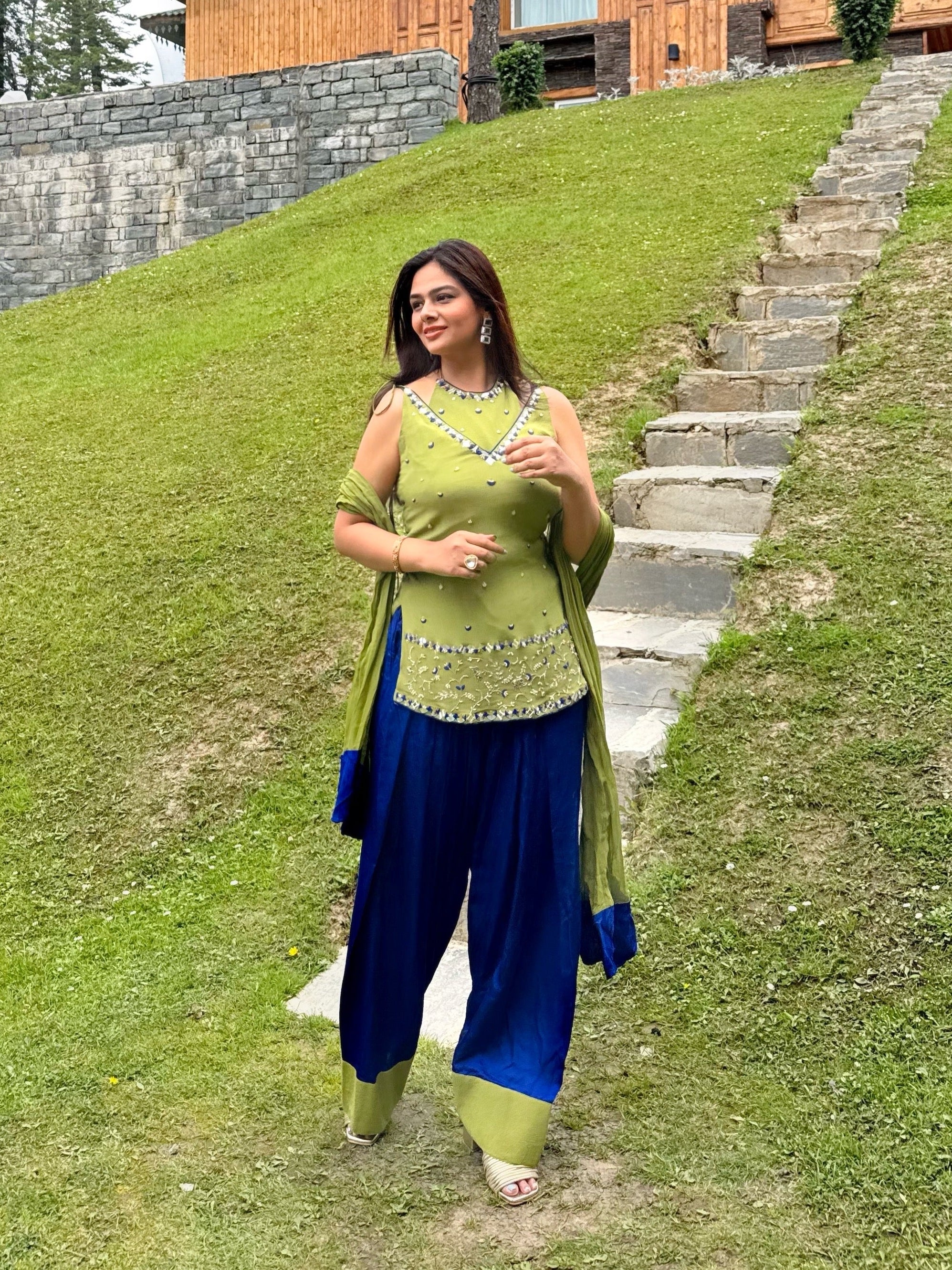 Sudakshana Kurta Farshi Salwar Set