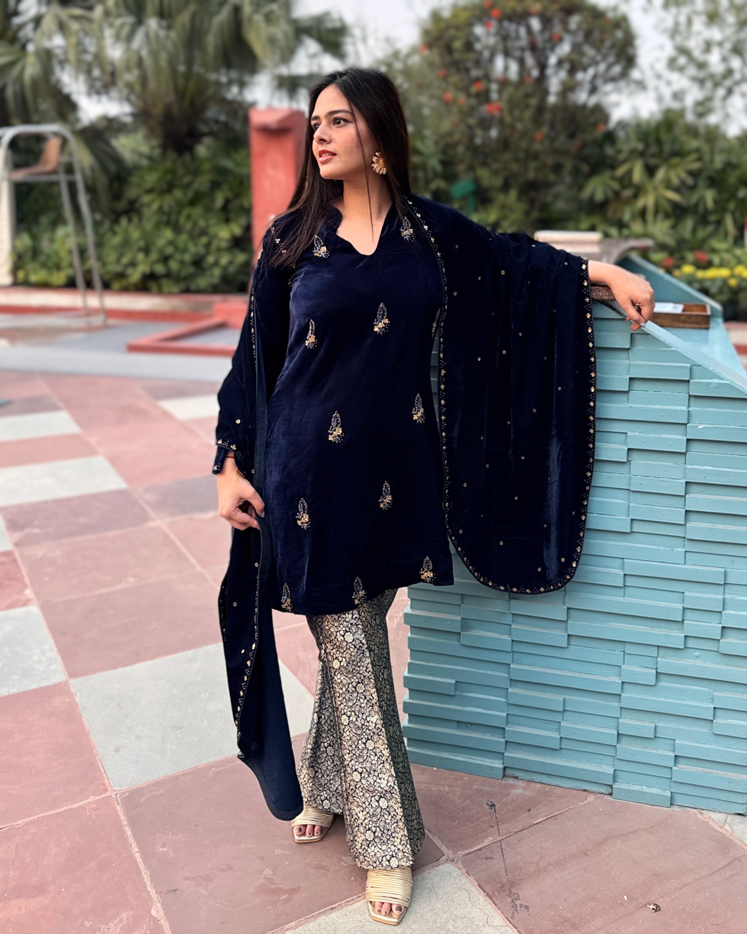 Shab Velvet Kurta with Brocade Pant Set