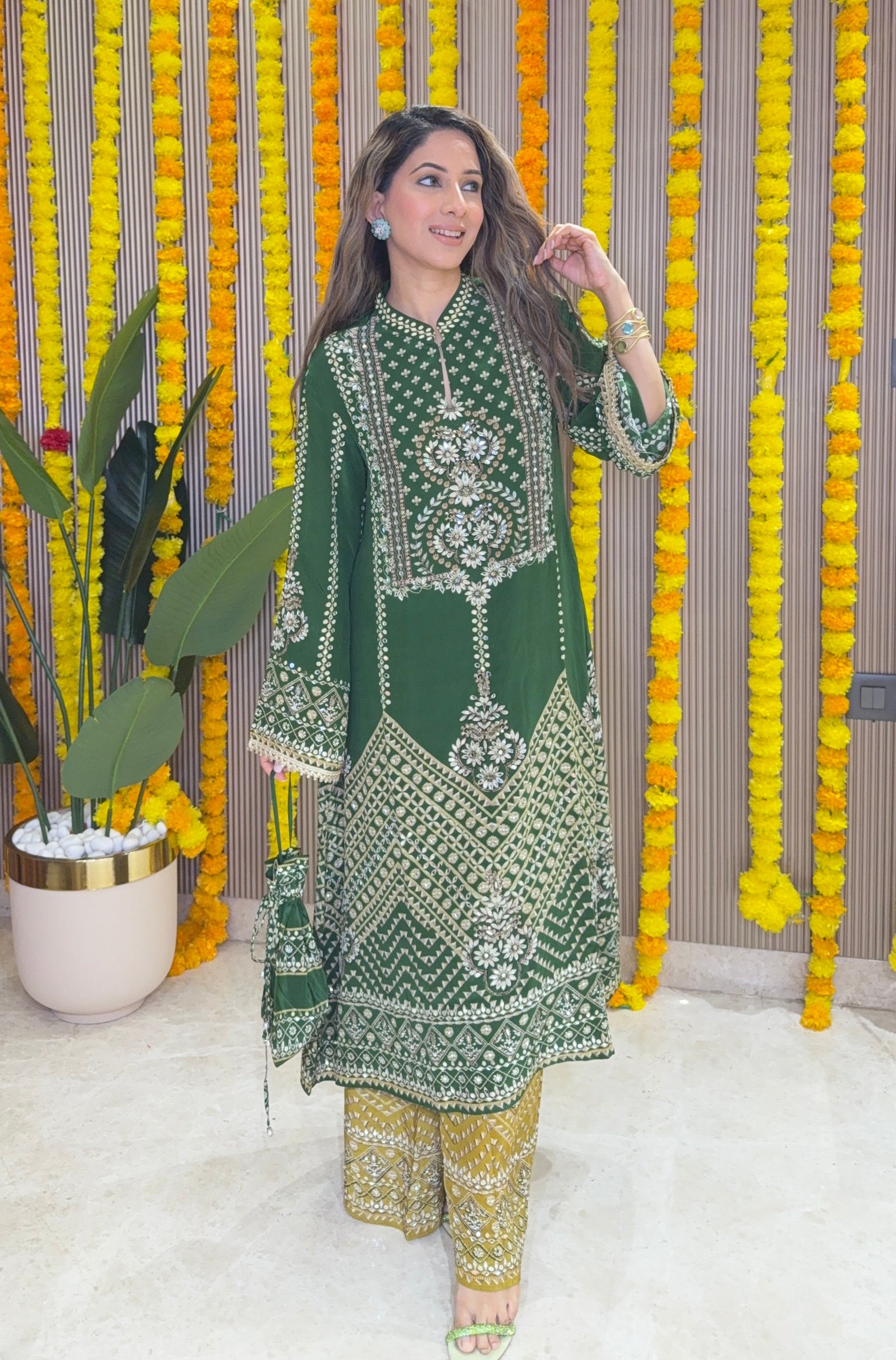 Son Chidhaiya Mustard -Green Kurta Set