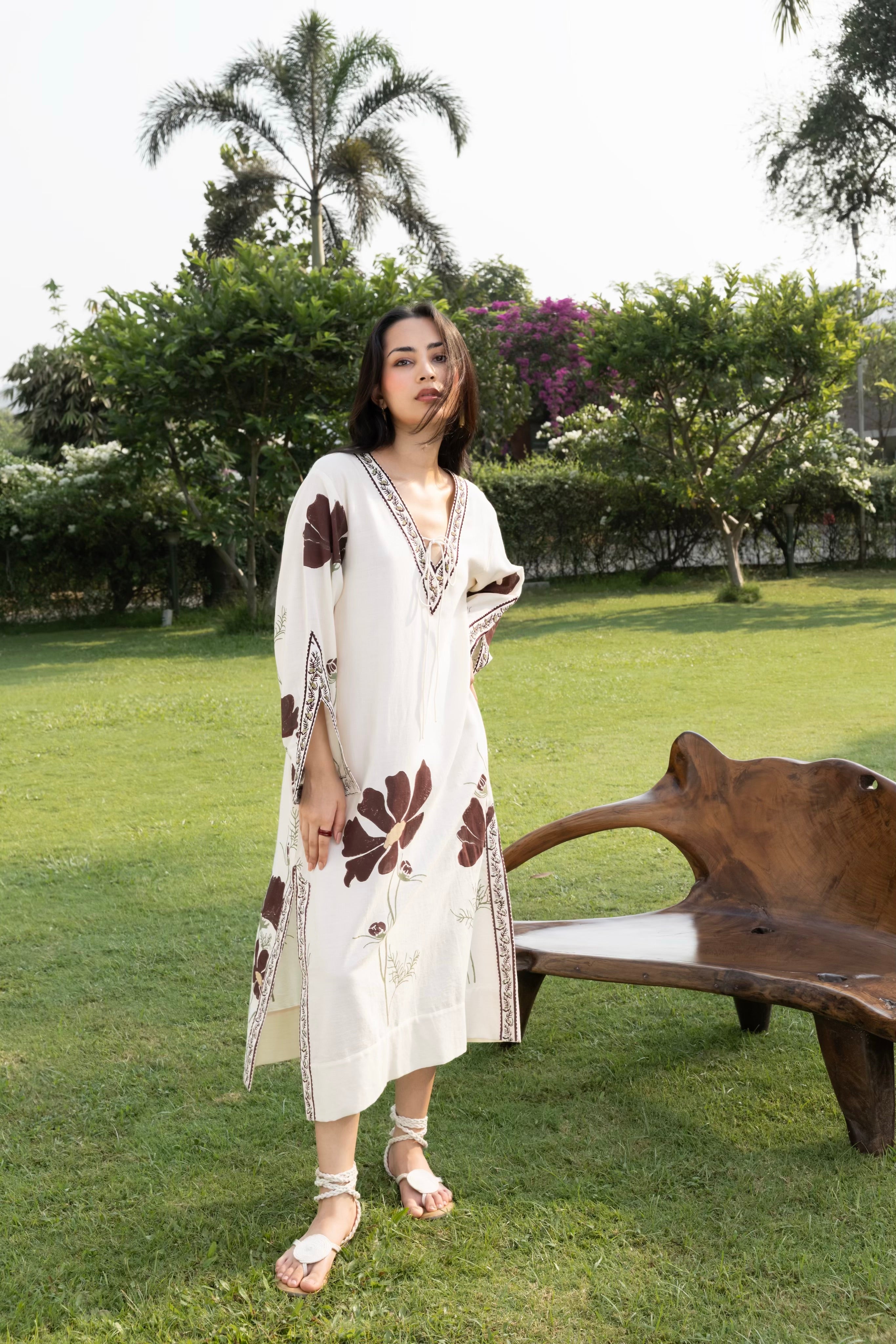 Floral Kaftan with Embroidered Detailing