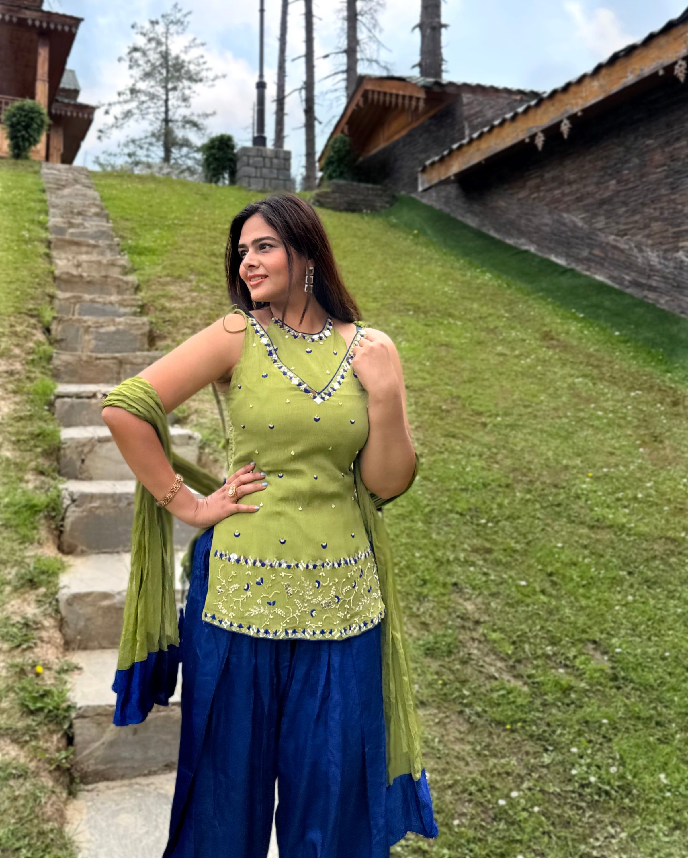 Sudakshana Kurta Farshi Salwar Set