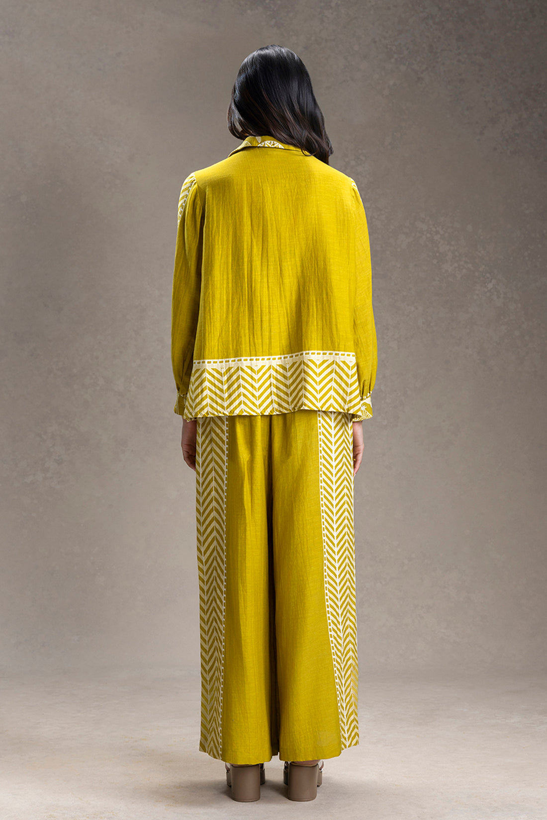 KYOMI MUSTARD PRINTED SLIT-DETAIL SHIRT AND PANTS